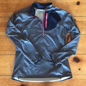 Patagonia worn twice 1/4 zip up